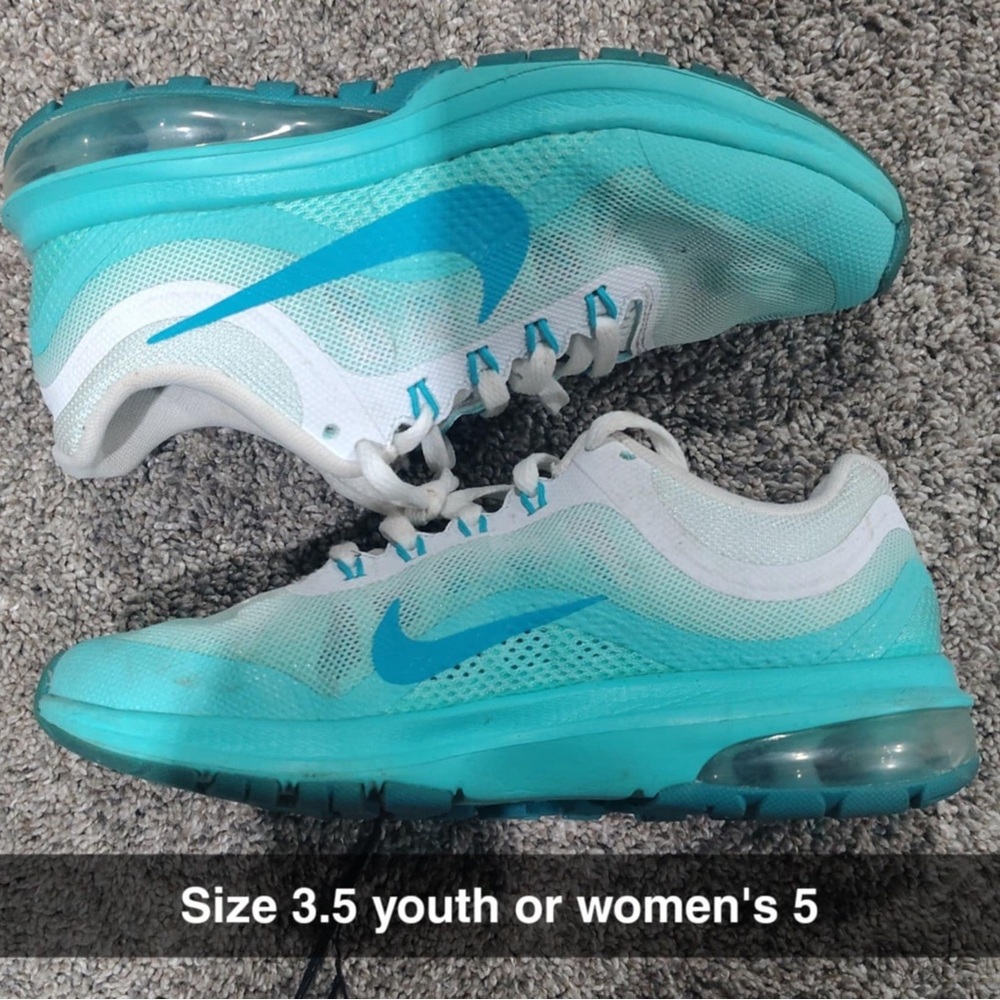 Nike Aqua and White Running Shoes